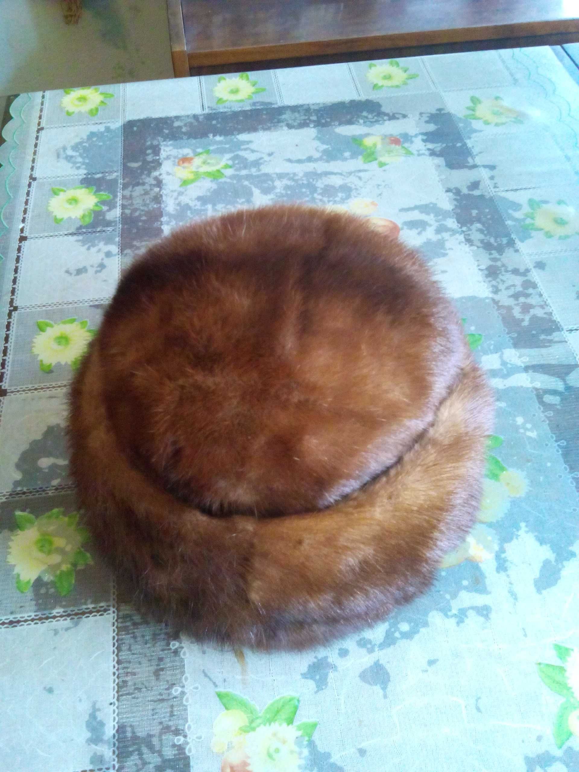 Шапка женская зимняя норковая.