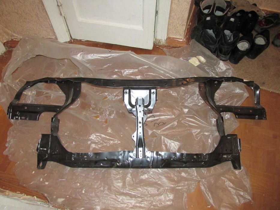 Панель радіатора, "телевізор" Opel Vivaro, Renault Traffic, Primastar