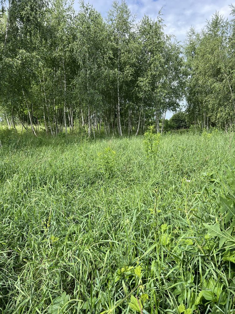 Продаж двосторонньої земельної ділянки під забудову