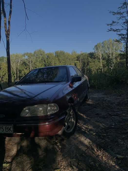 Ford Skorpio.