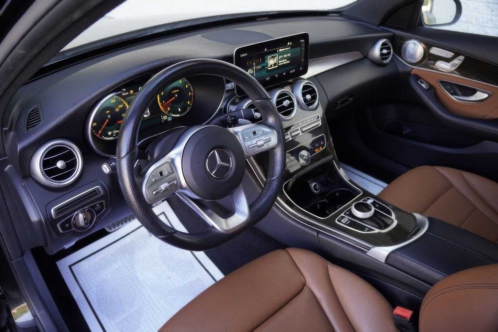 Mercedes-Benz C-Class C 300      2021