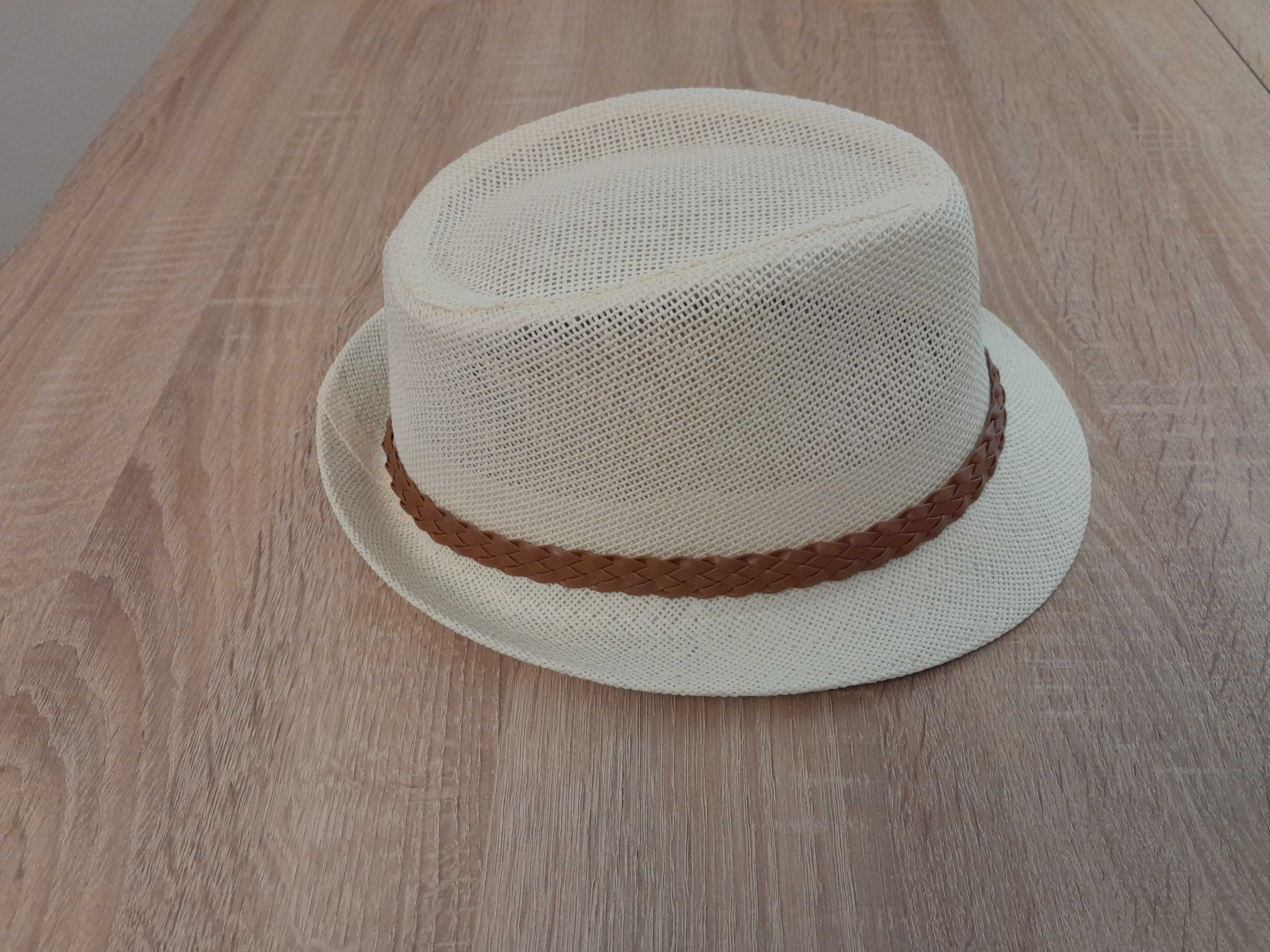 Nowy kapelusz/styl Panama/w kolorze ecru/zdobnia beżowo-granatowa/58/