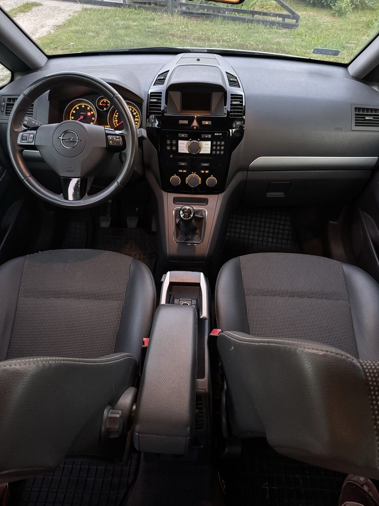 Opel Zafira B 1.8 lpg 2010r ogloszenie do 1 sierpnia
