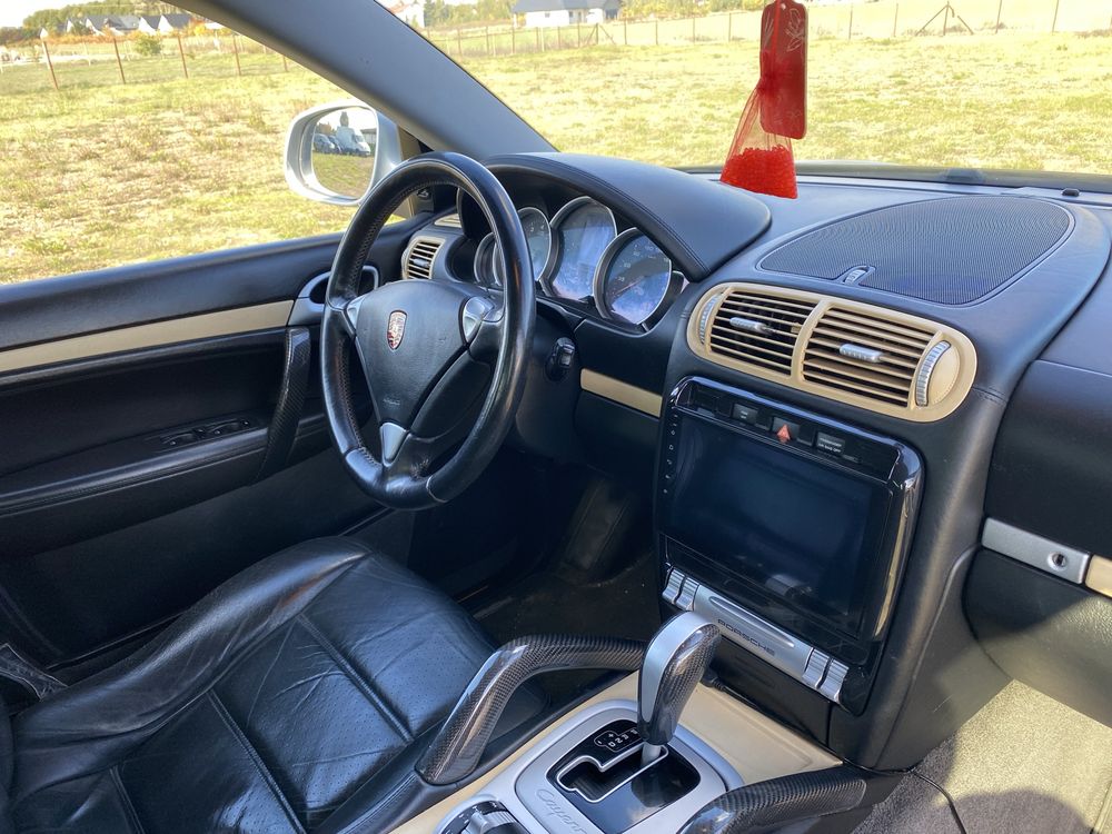 Porsche Cayenne 4.5