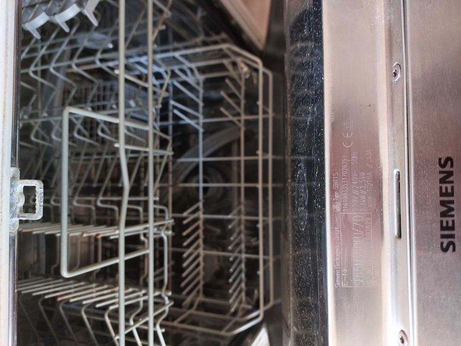 Посудомийна машина Siemens