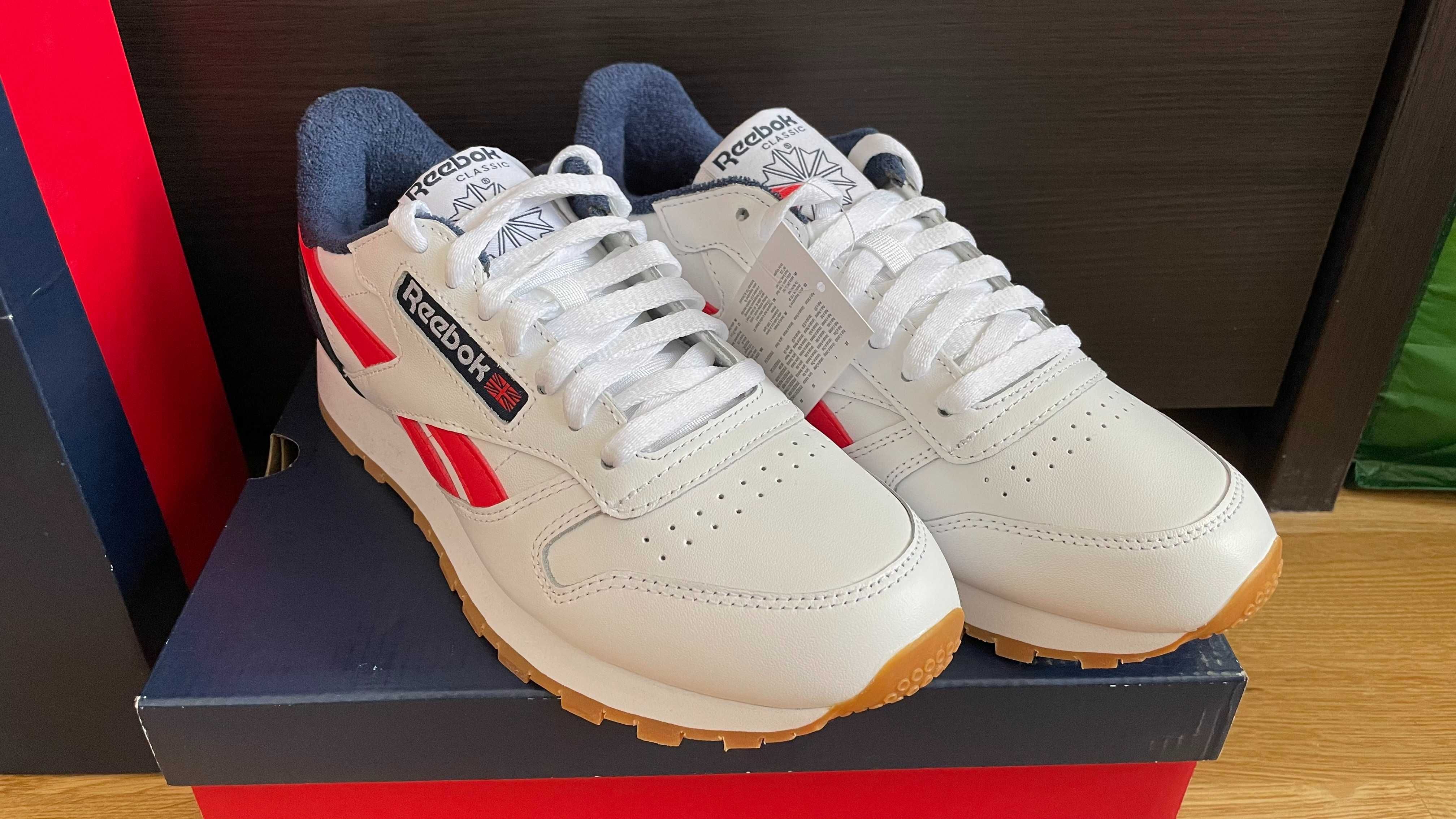 NOWE Buty Reebok Classic Leather EF7827 - 39 / 25cm - białe granatowe