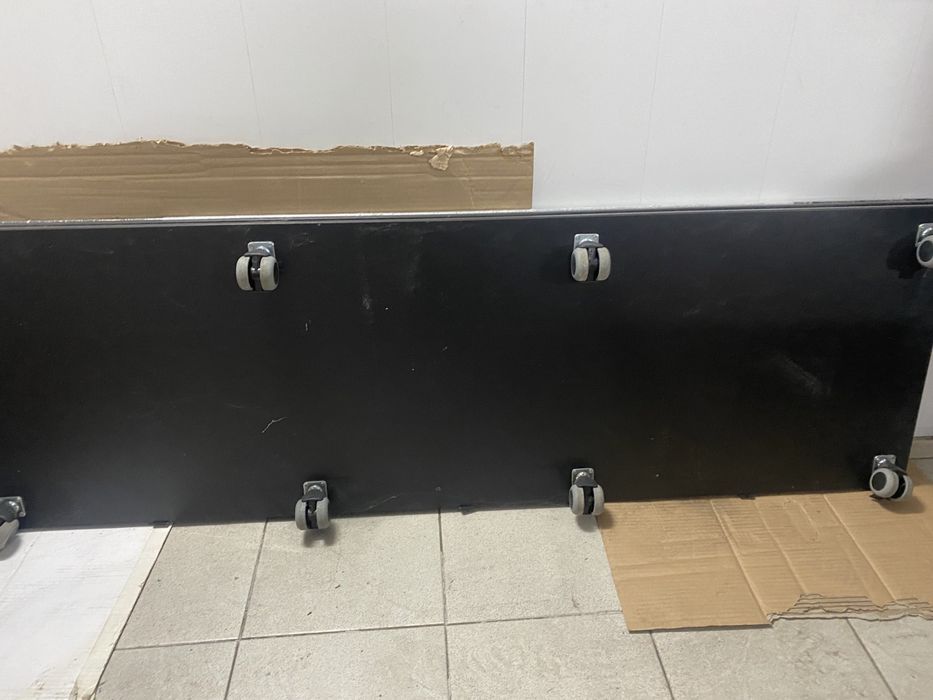 Напольная полка под телевізор