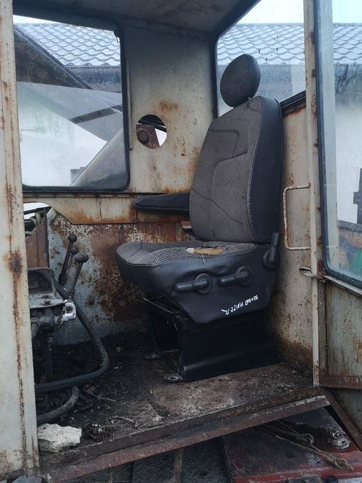 Ładowacz Cyklop T-214 troll