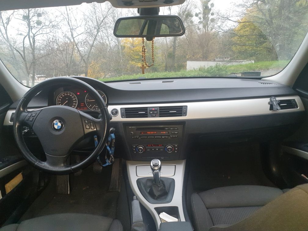 Sprzedam bmw E91 320D .2009 r