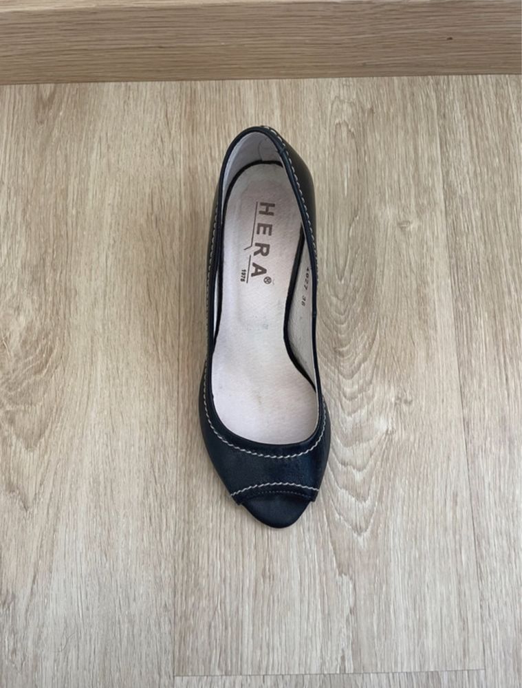 Sapatos “Hera” de salto alto