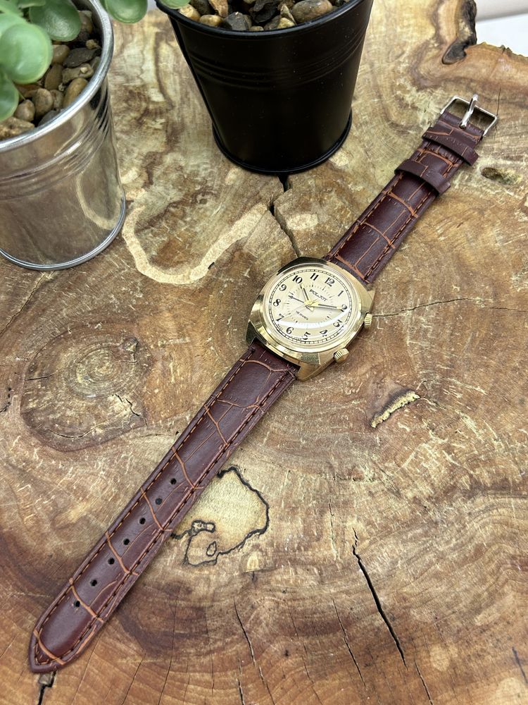 Stary pozłacany radziecki zegarek Poljot z budzikiem pozłacany