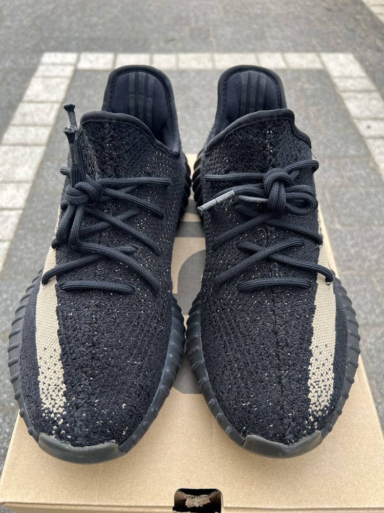 Adidas Yeezy Boost 350 V2 Core Black Green Olive buty niskie 44 2/3