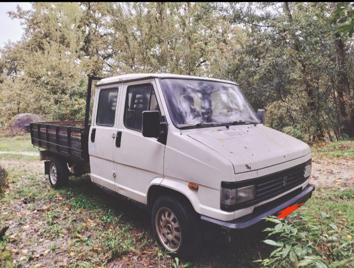 Peugeot j5 igual Fiat Ducato 6 lugares