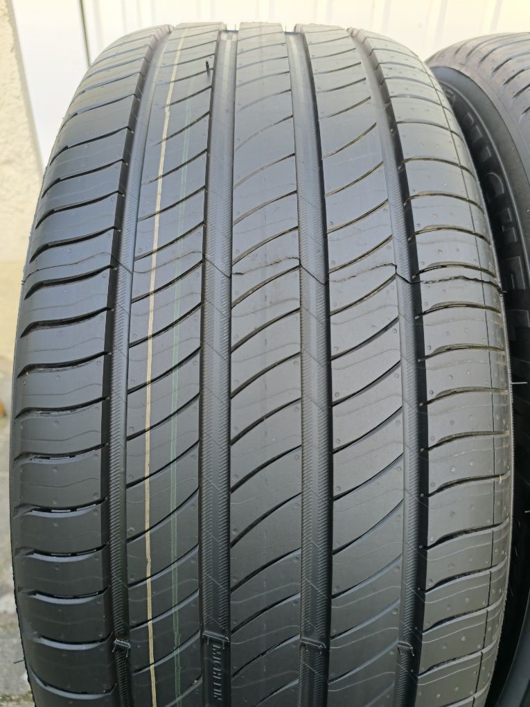 Nowe 2024 r za 55% ceny 235/50R19 103V XL Michelin Primacy 4