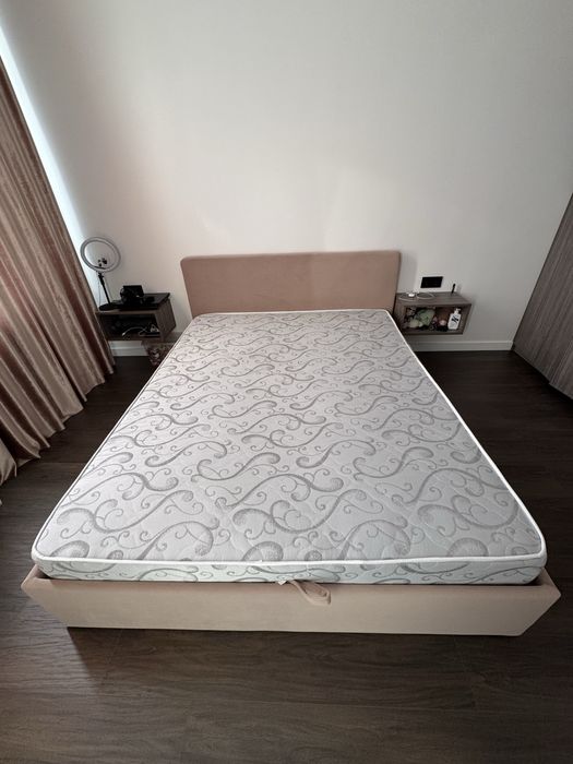 Ліжко нове , з матрацем . Самовивіз