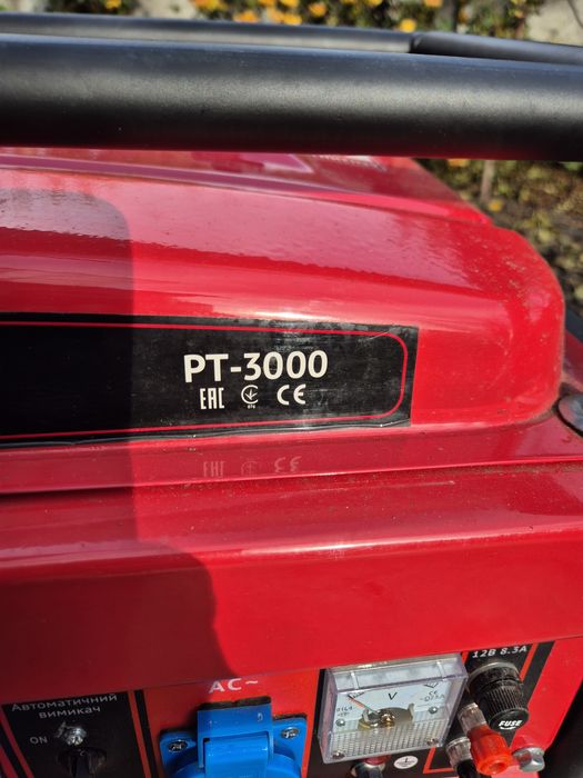 Продам: Бензиновый Генератор Edon PT-3000 (2.8/3.0 кВт)