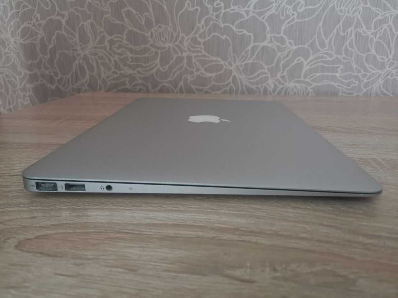 MacBook Air Intel Core i5