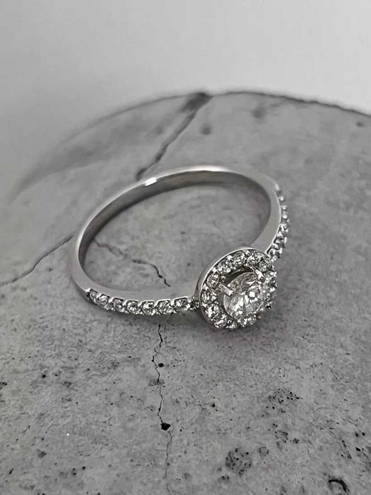 Срібний перстень з фіанітами/каблучка