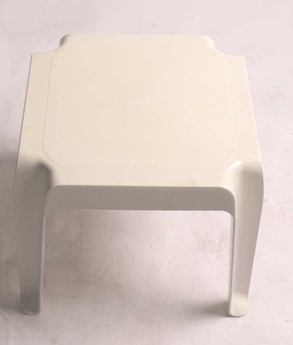 Mesa de apoio às cadeiras de esplanada - Qtd. 10 Und.