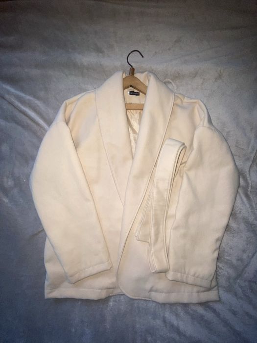 Пальто нове.