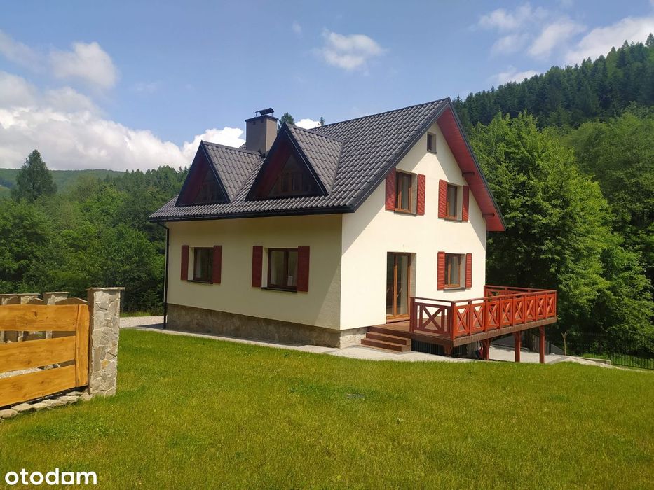 Nowy dom w górach gotowy do zamieszkania +strumyk