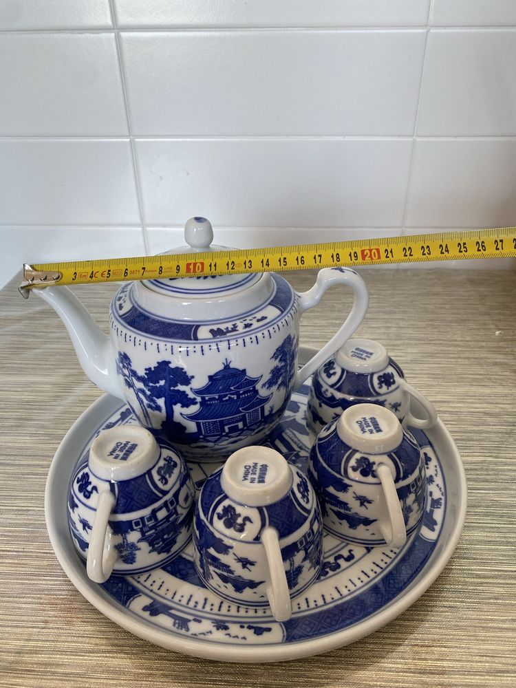 Serviço de bule de chá em porcelana chinesa azul e branca com bandeja