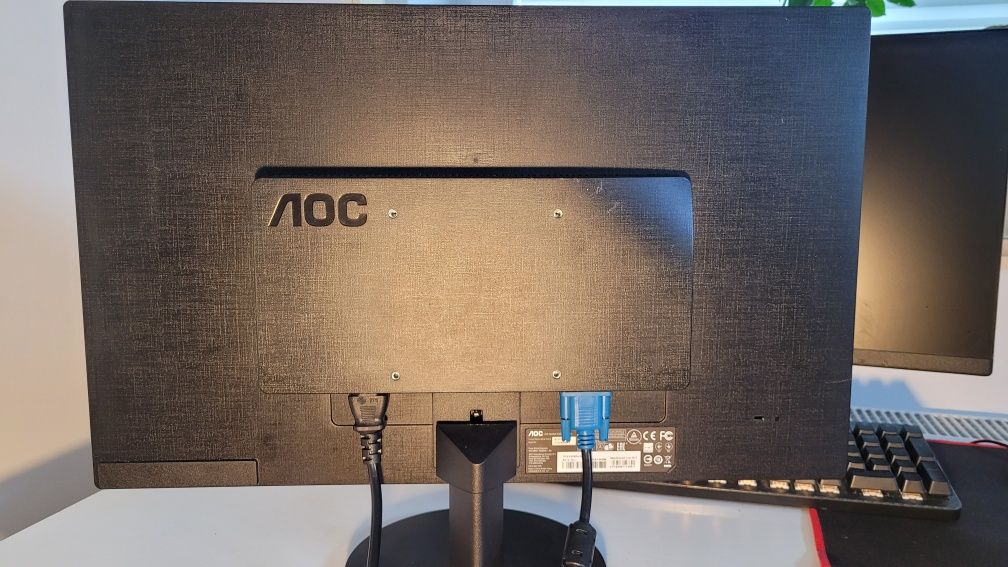 Monitor AOC LCD (Led backlight)