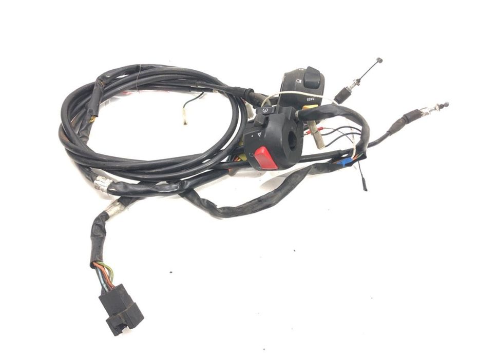 PRZEŁĄCZNIK ŚWIATEŁ KIERUNKOWSKAZÓW  SUZUKI AN 400 BURGMAN 23kW (33KM) 400CM3 374-18