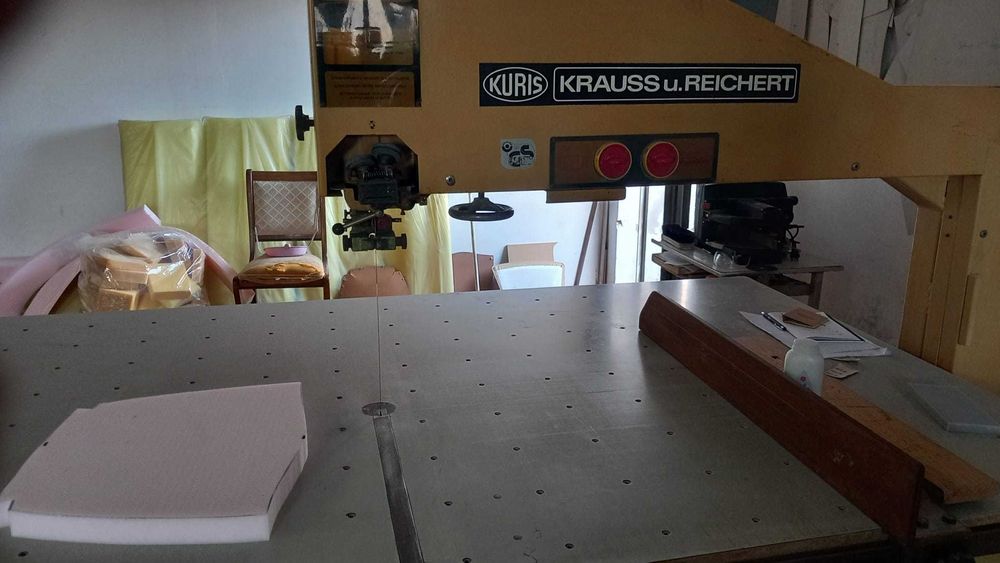 Passagem de negócio estofos totalmente equipado