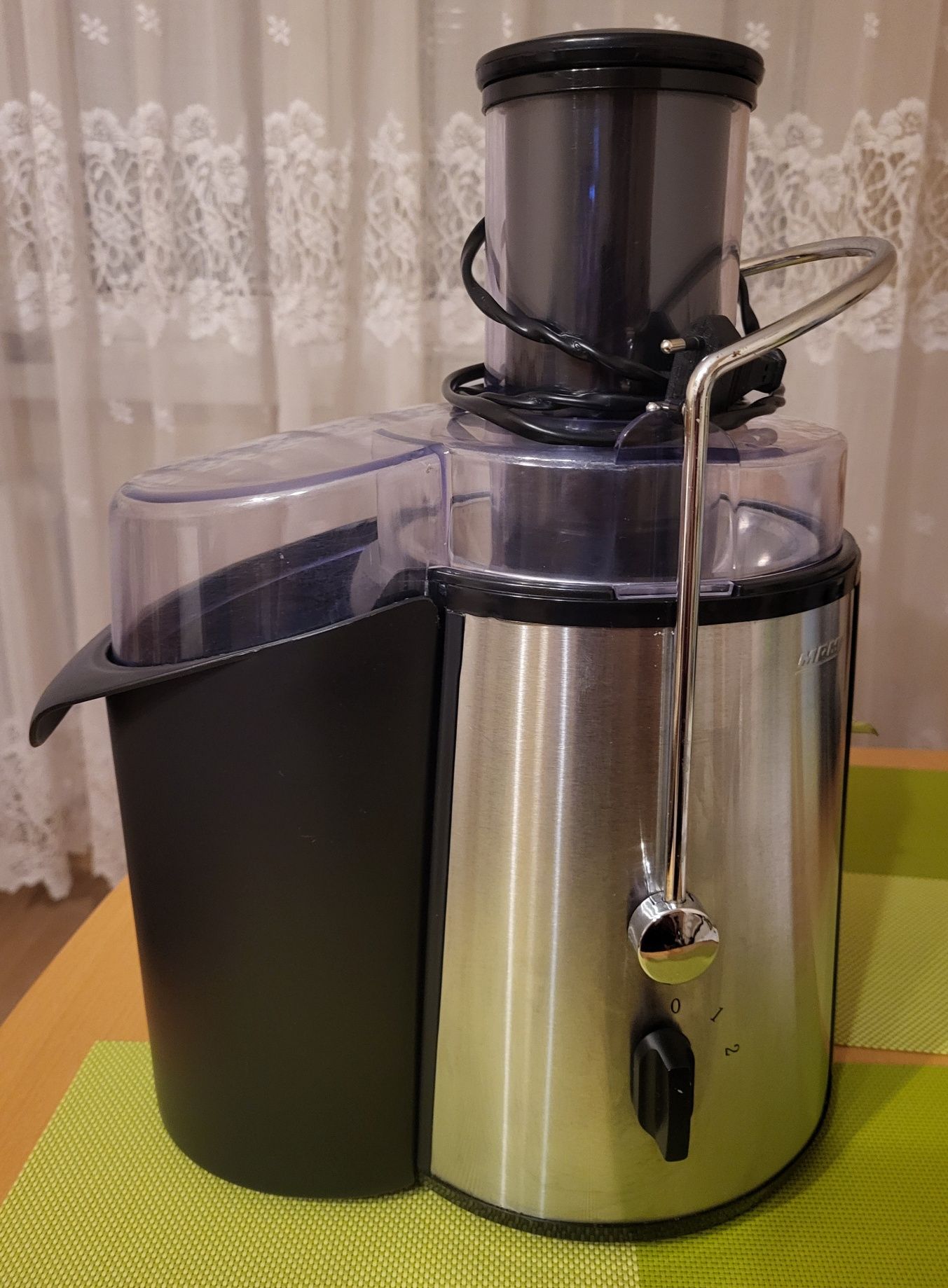 MPM sokowirówka 700W