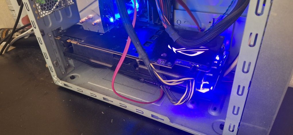 Відеокарта asus rog strix Nvidia GeForce GTX 1070ti 8gd