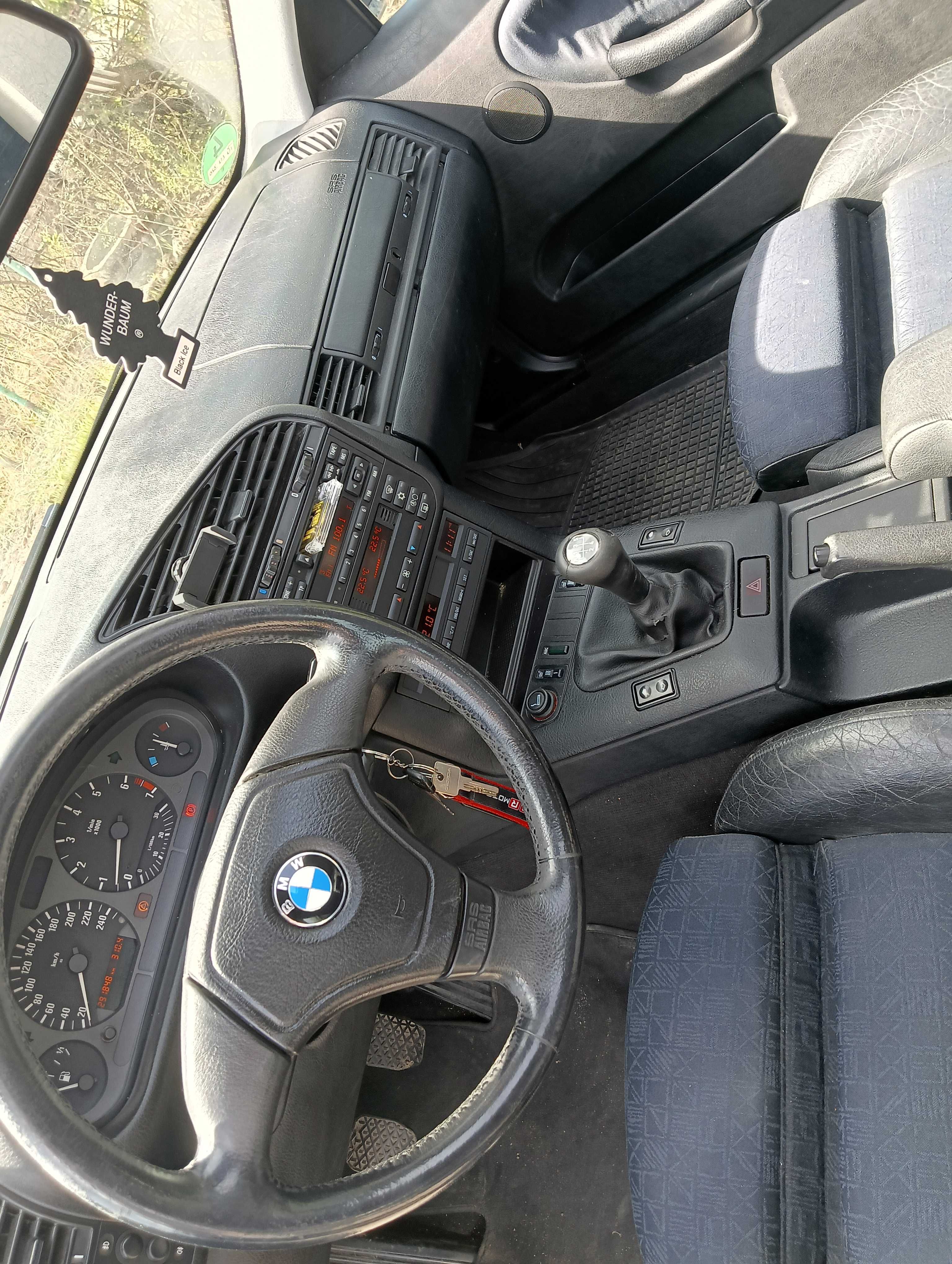 BMW E36 2.0 i touring