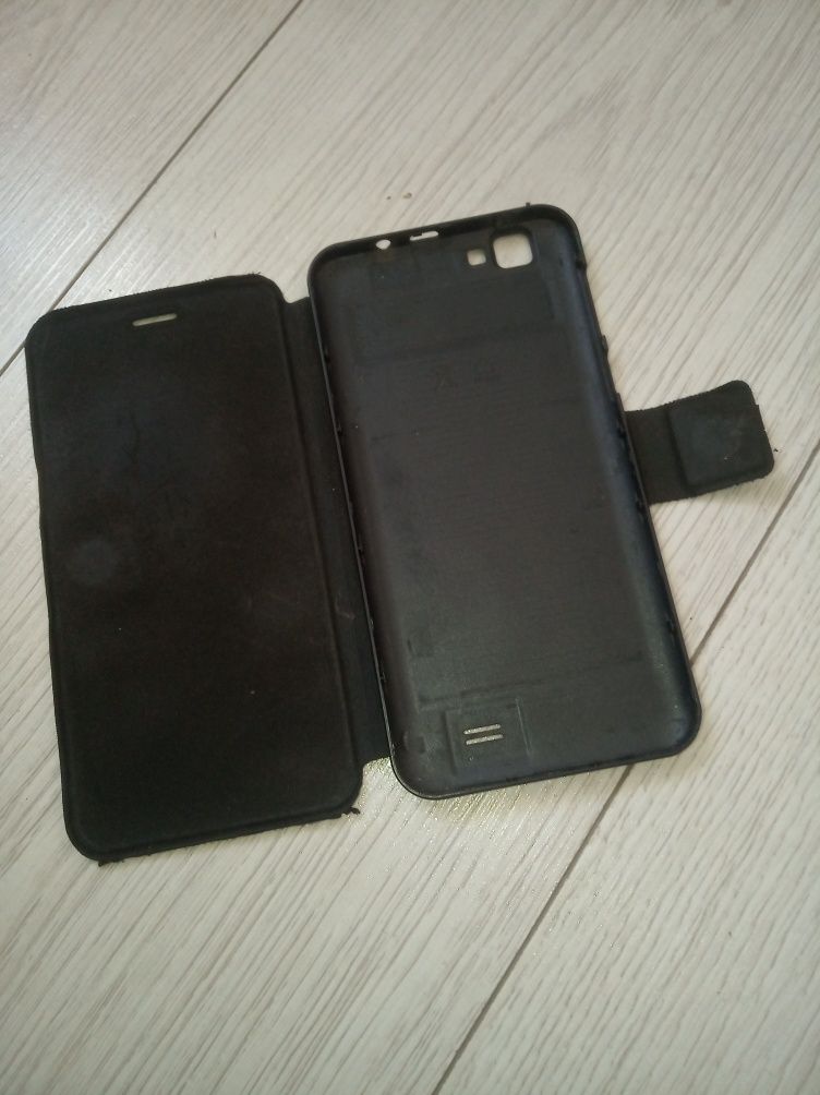 Смартфон Nomi i507 Spark