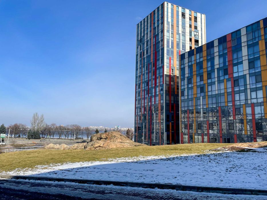 Продам помещение Фестивальный центр набережная успенская мост-сити