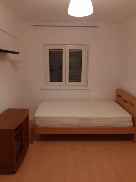 Quarto para Senhoras  em Odivelas