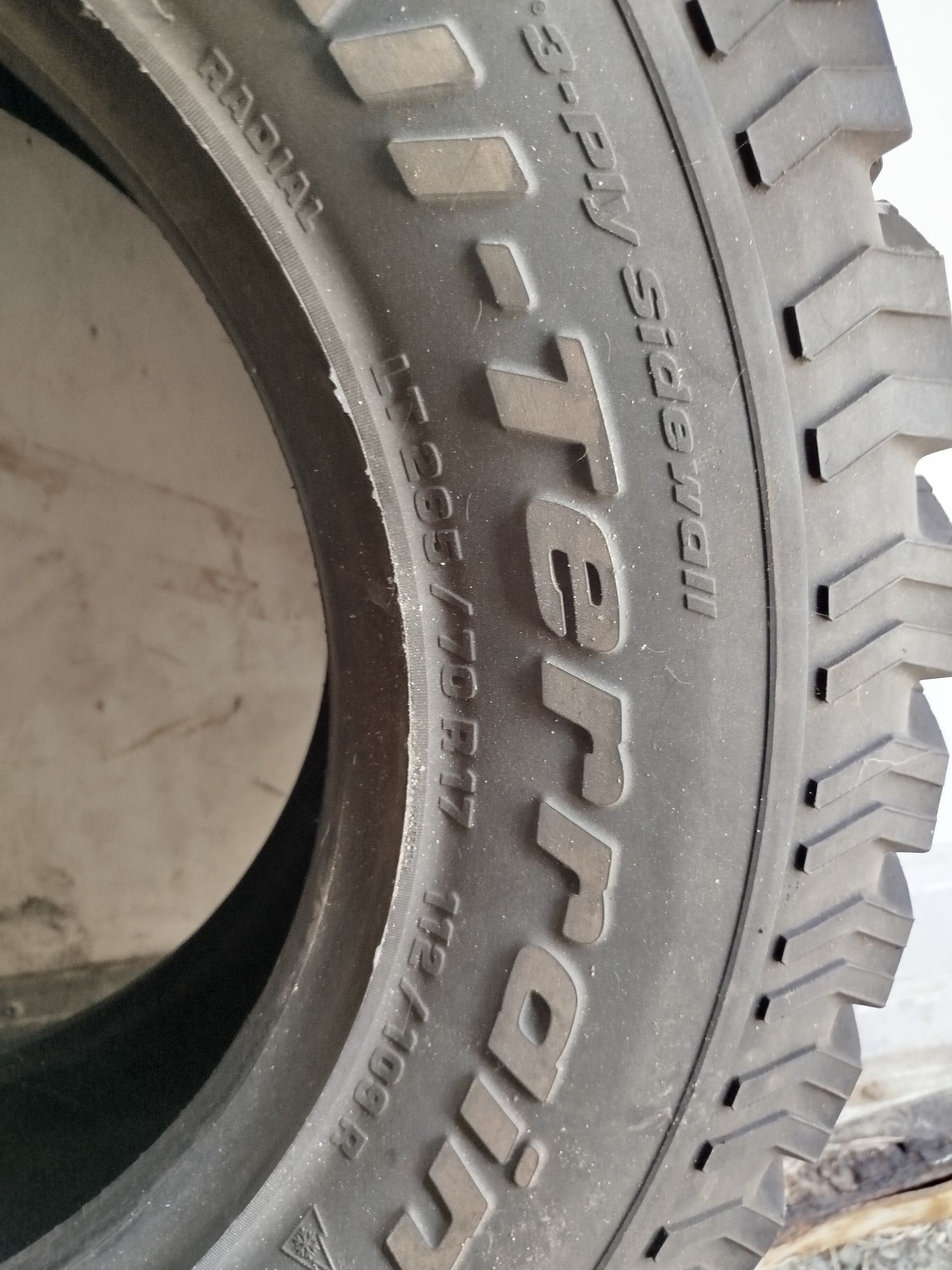 BF Goodrich 265 70 r17