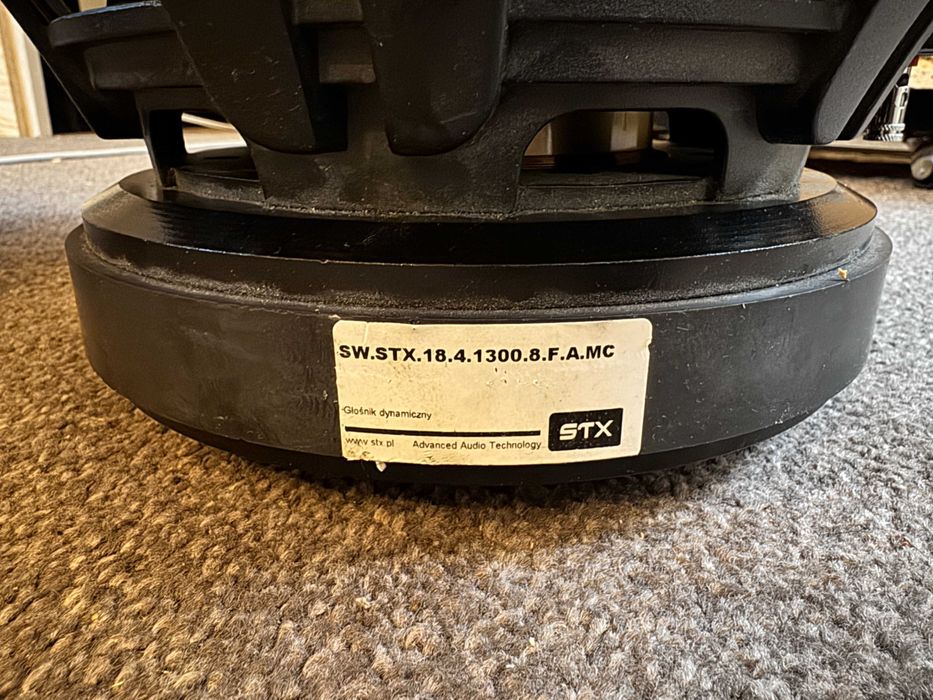 Profesjonalne głośniki basowe STX W.46.1300.8.MC (Para) - Potęga 18"