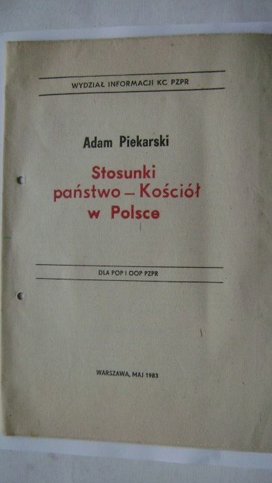 Literatura propagandowa PZPR z czasów PRL z lat 80-tych.