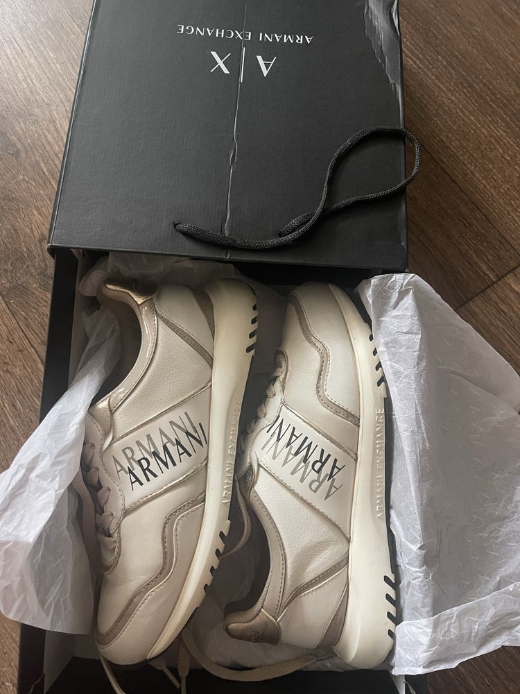 Продам кроссовки Armani! Оригинал! Недорого! Коробка!Полный комплект!