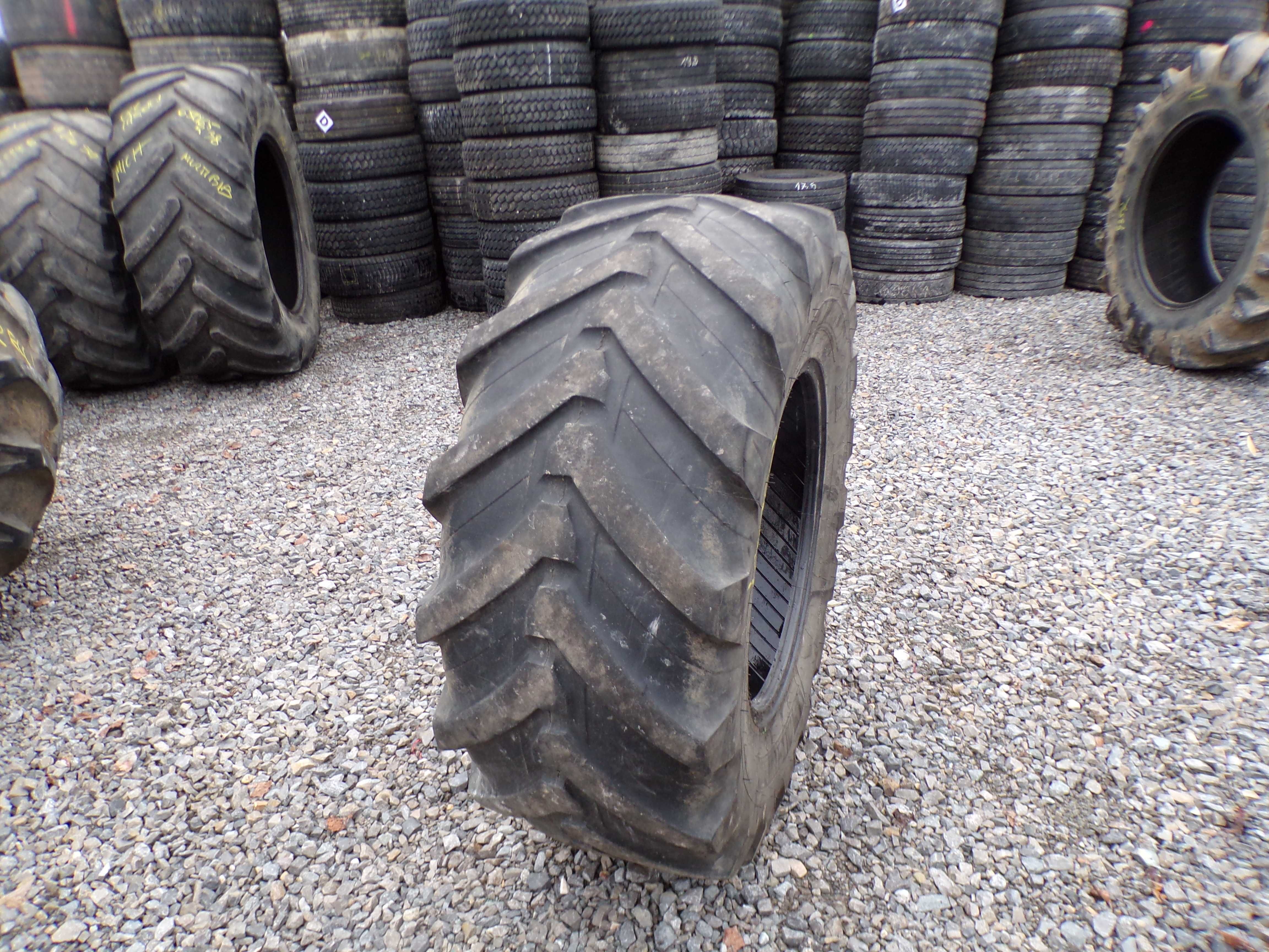 Opona 460/70R24 17.5R24 MICHELIN XMCL (900 netto)