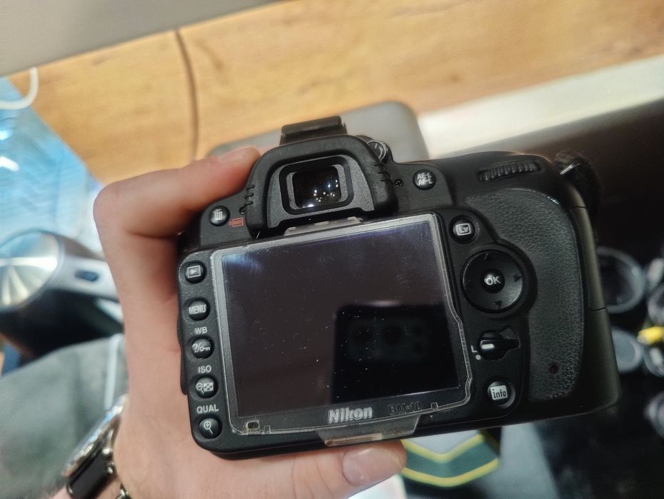 Nikon D90 + Nikkor 18-105mm jak nowe