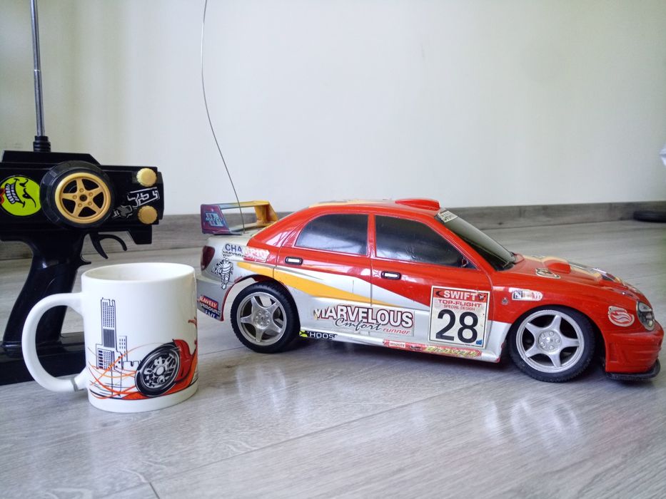 Машинка модель автомобіль радіо