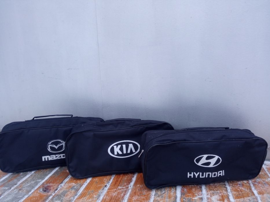 Сумка-органайзер в авто з логотипом.