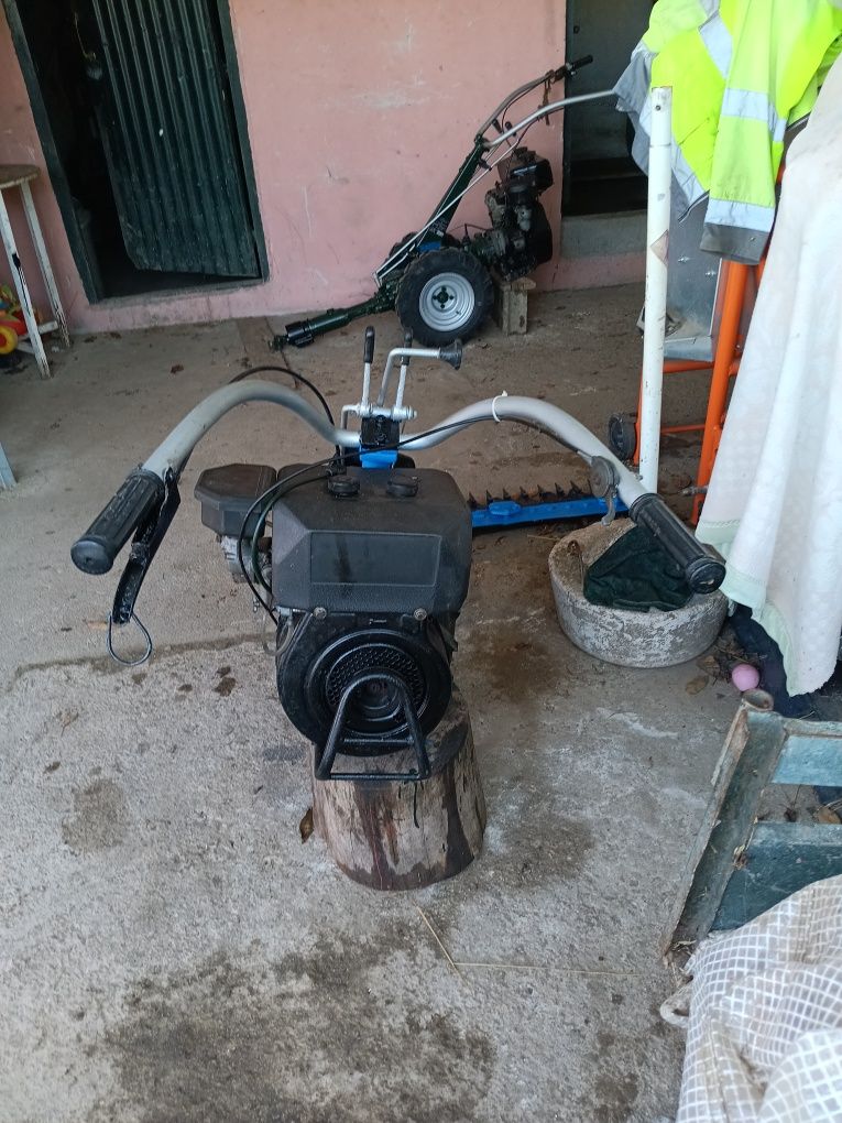 Gadanheira de pente com motor cotiemme