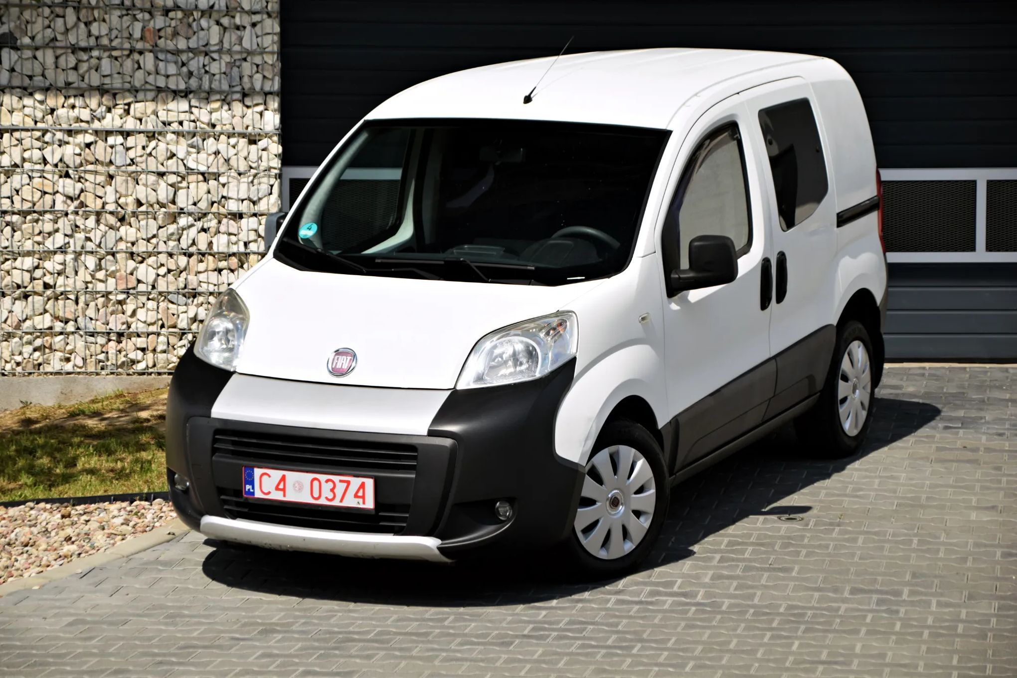 Fiat Fiorino 1.4 8v Benzyna / 2009r / Klimatyzacja / Skrzydełka / ZAREJESTROWANY