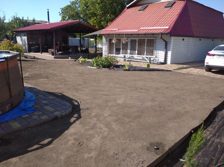 Ландшафтний дизайн, посів/вкладання газону, озеленення