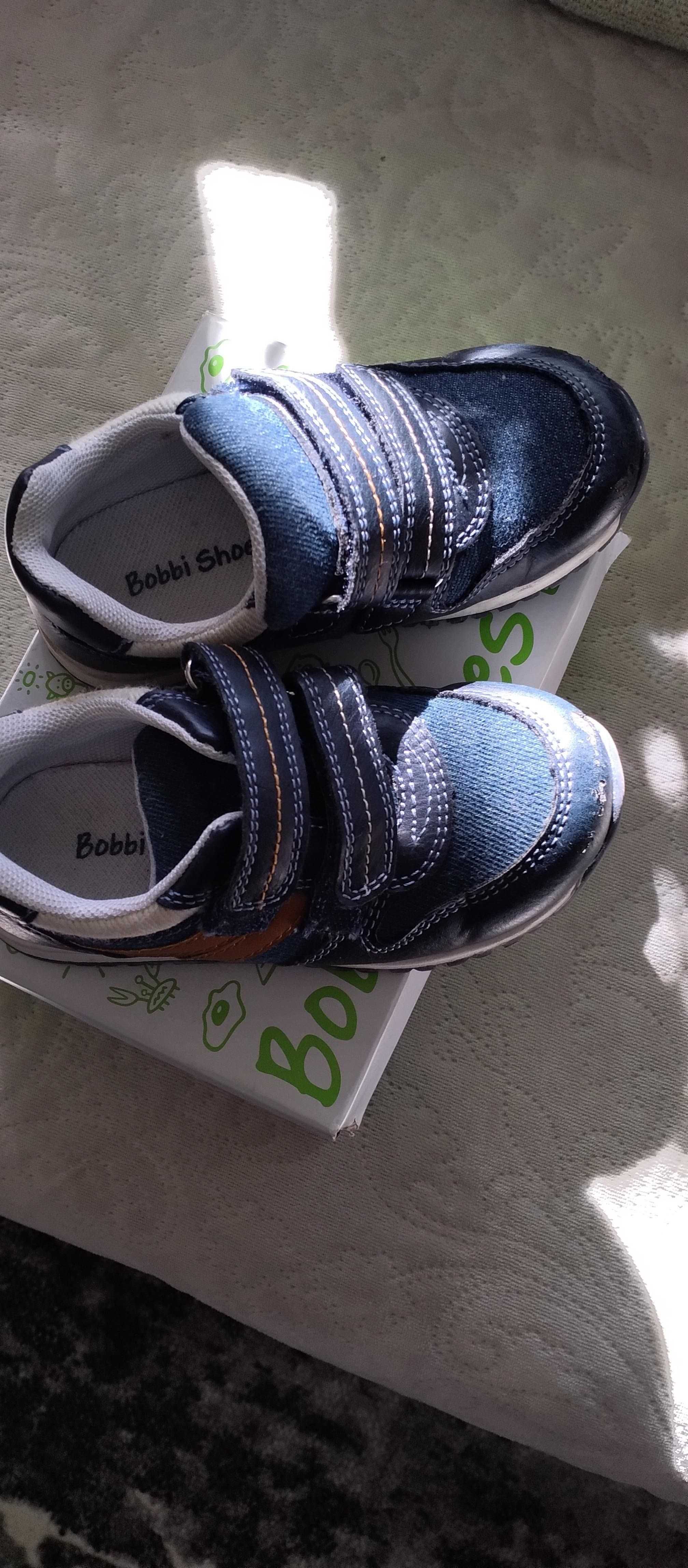 Buty dla dziecka numer 24