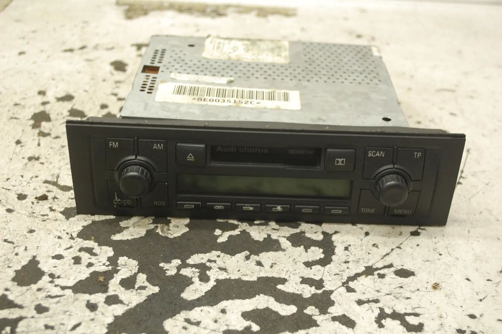 RADIO FABRYCZNE AUDI CHORUS 8E0035152C AUDI A4 B6 B7