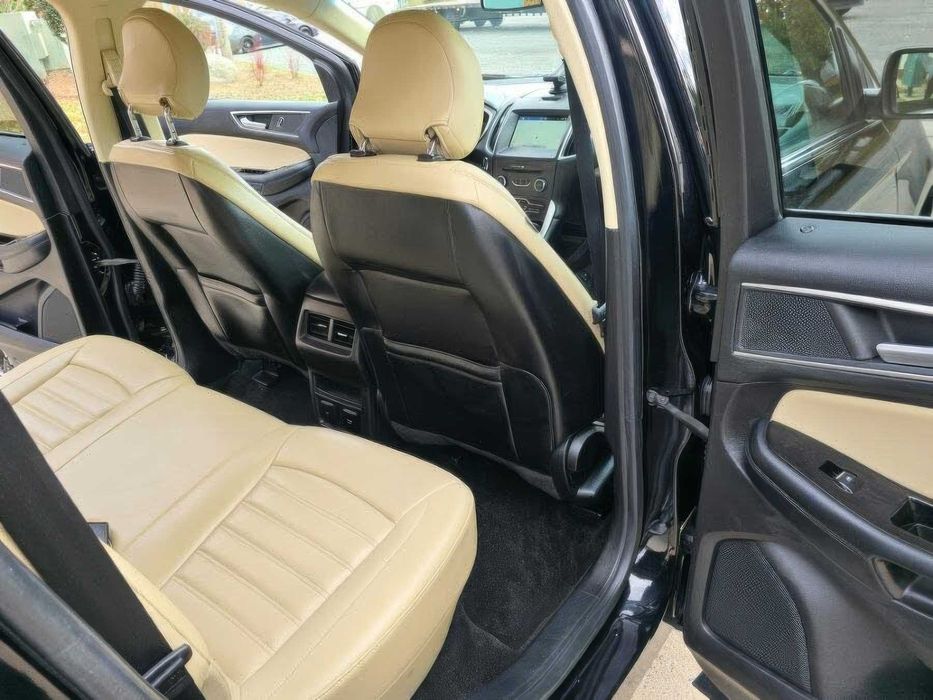 Ford Edge SEL      2017