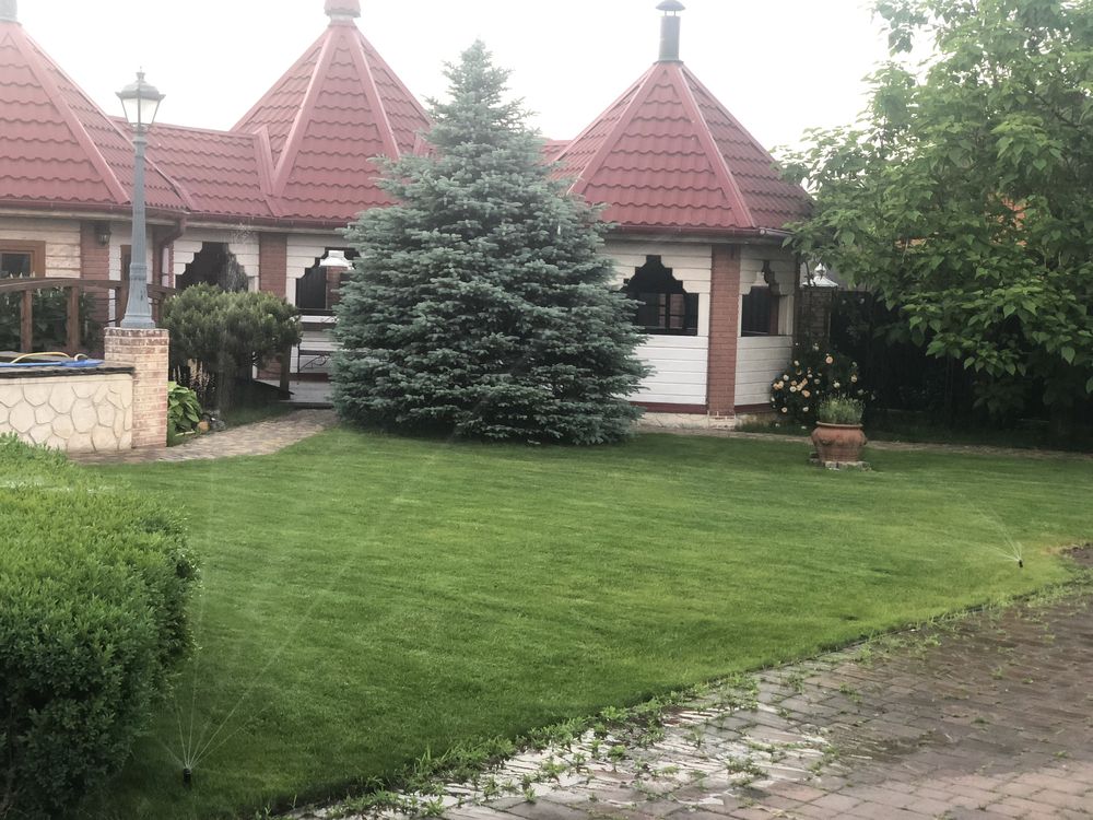 Сдам дом посуточно с басейном